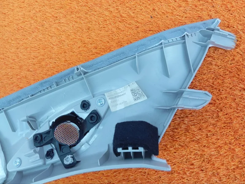 Накладка на стойку кузова