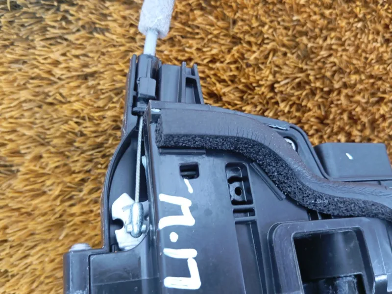 Замок двери