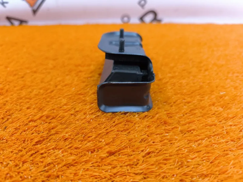 Демпфер крышки багажника