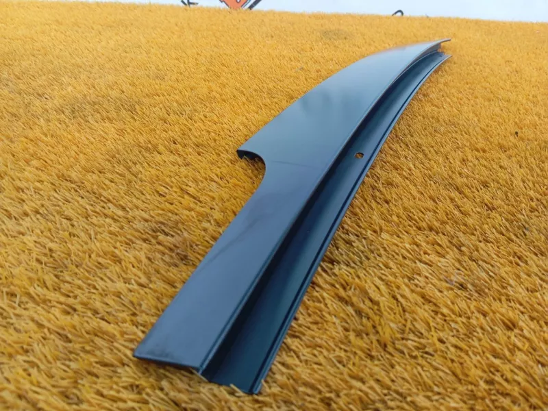 Молдинг двери