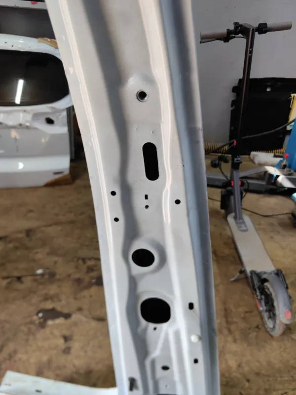 Порог с центральной стойкой