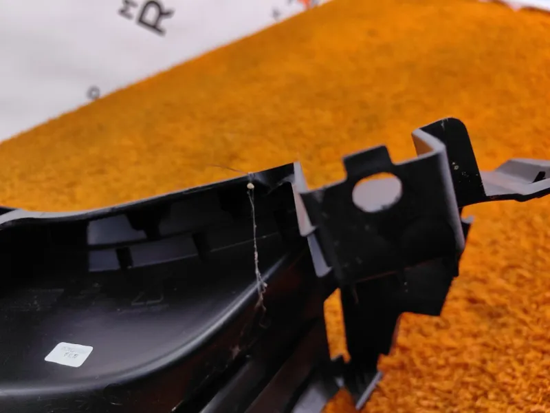 Накладка на порог салона