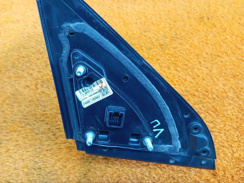 Кронштейн зеркала