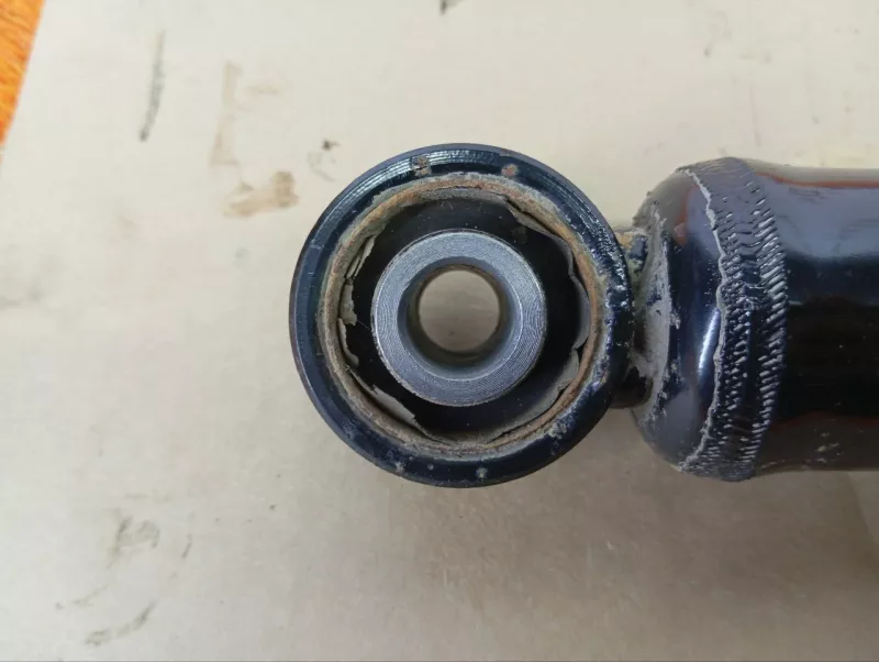 Амортизатор подвески