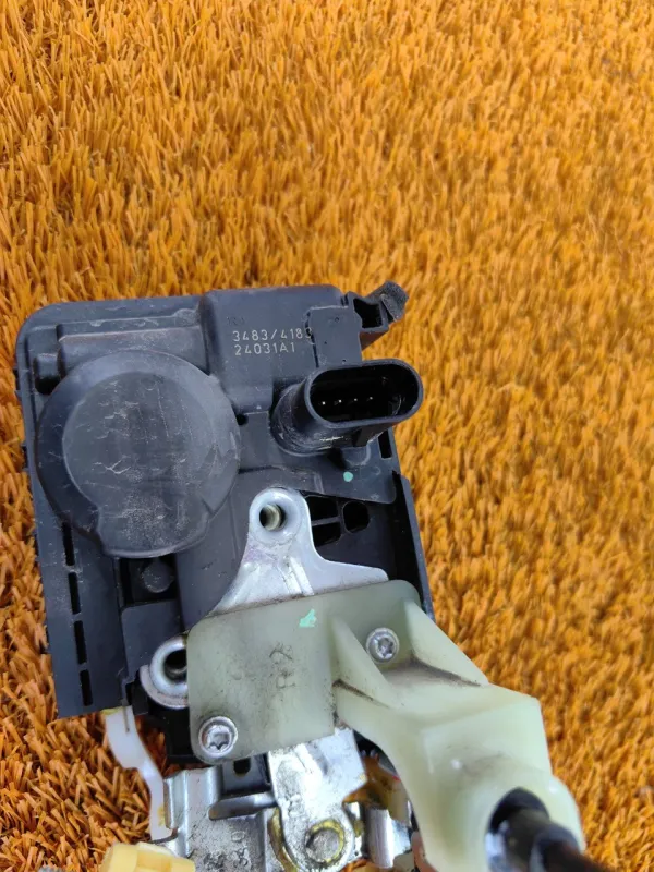 Замок двери