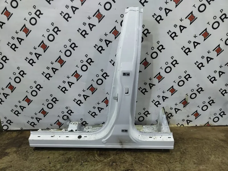 Порог с центральной стойкой