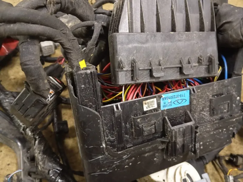 Проводка подкапотная