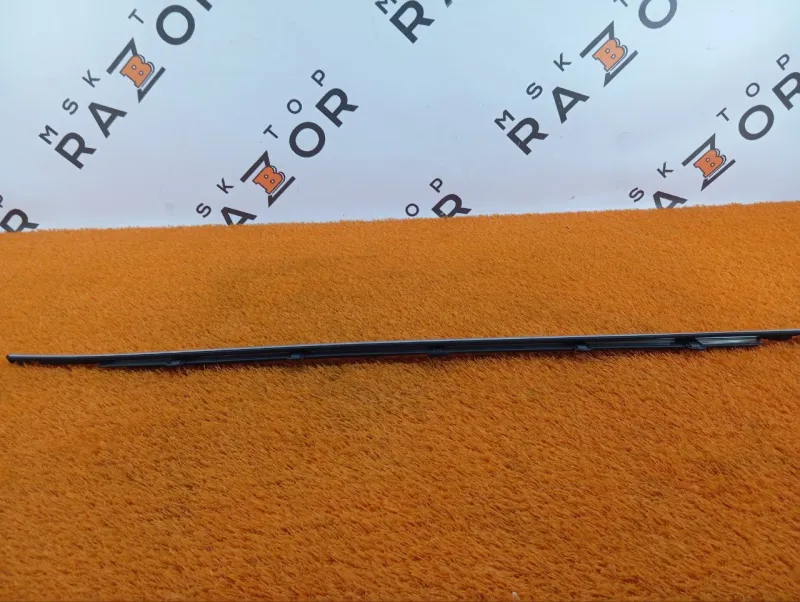 Молдинг стекла