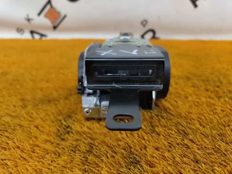 Ремень безопасности