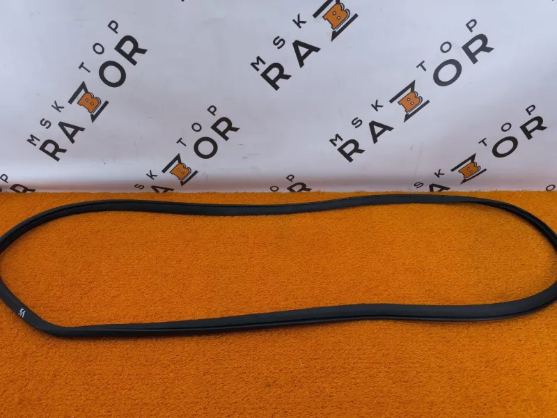 Уплотнитель проема двери