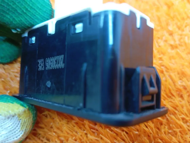 Кнопка багажника