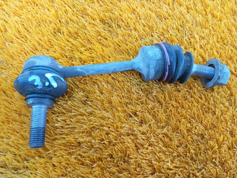 Стойка стабилизатора