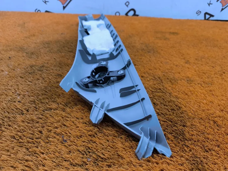 Накладка на стойку кузова