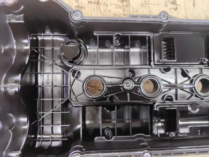 Клапанная крышка