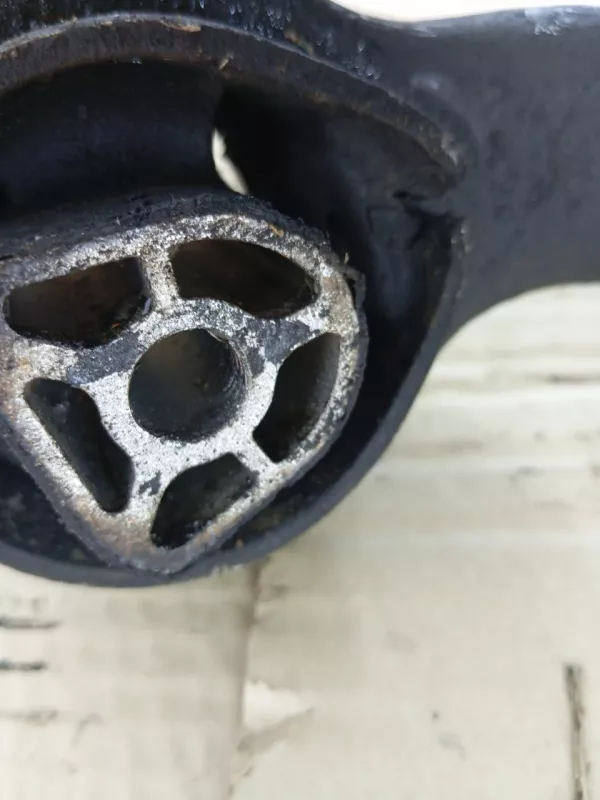 Рычаг подвески