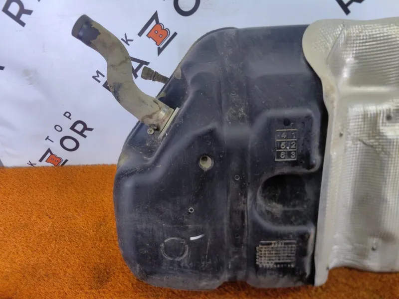 Бак топливный