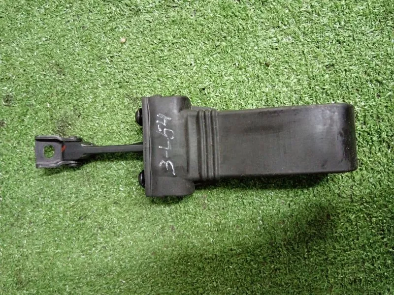 Ограничитель двери