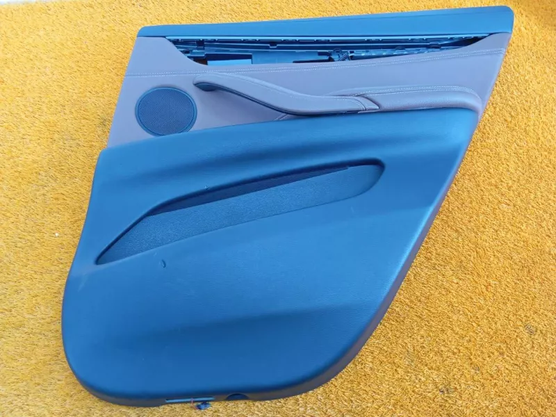 Обшивка двери