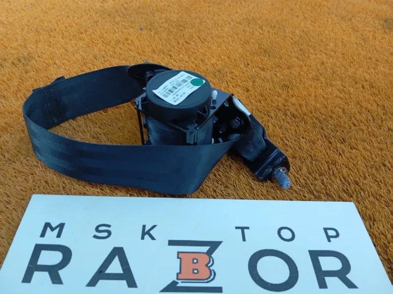 Ремень безопасности