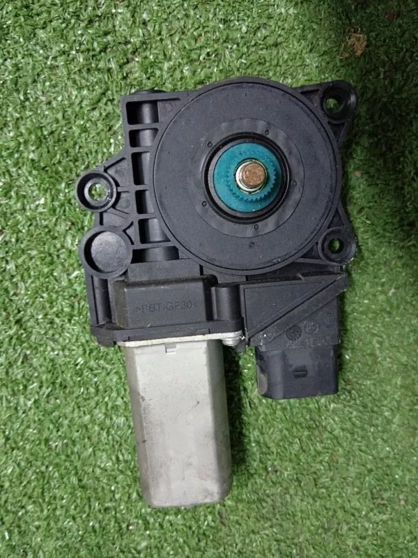 Мотор стеклоподъемника