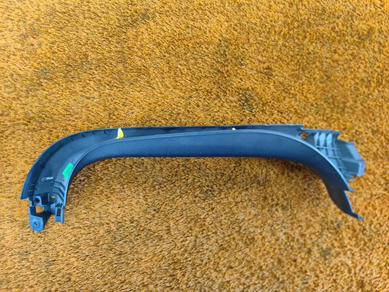 Накладка крышки багажника