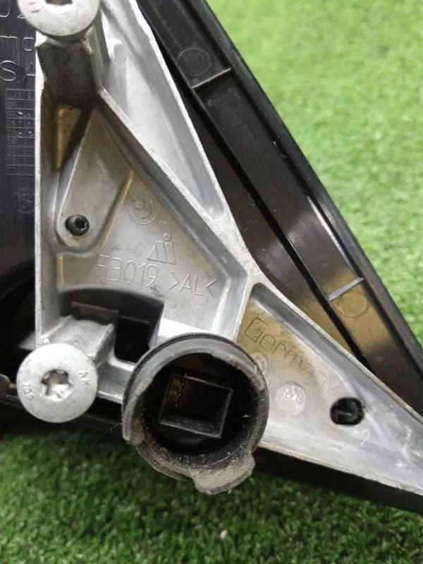 Зеркало боковое