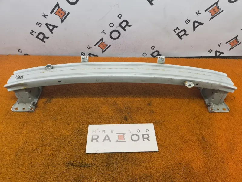 Усилитель бампера