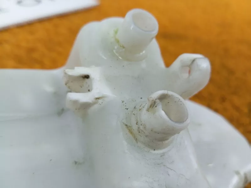 Бачок расширительный