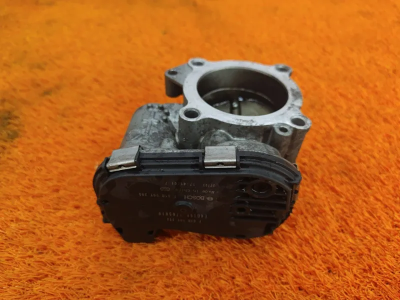 Дроссельная заслонка