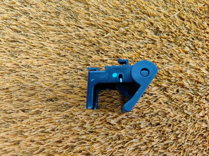 Ручка открывания капота