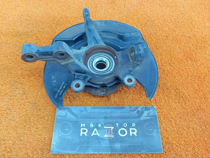 Кулак поворотный