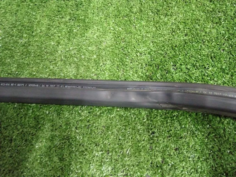 Уплотнитель стекла двери