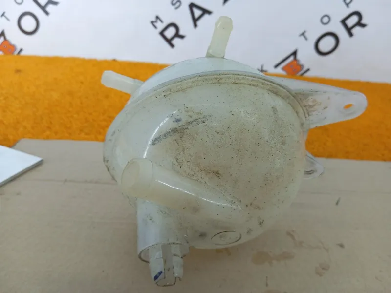 Бачок расширительный