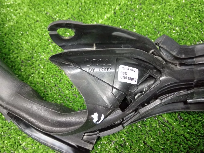 Уплотнитель двери