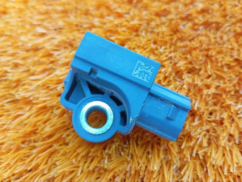 Датчик подушки безопасности