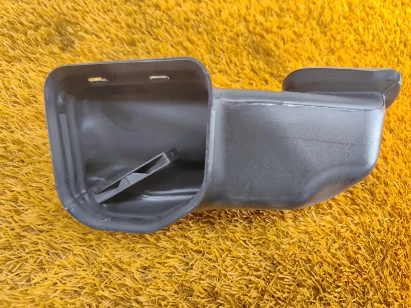 Воздуховод отопителя