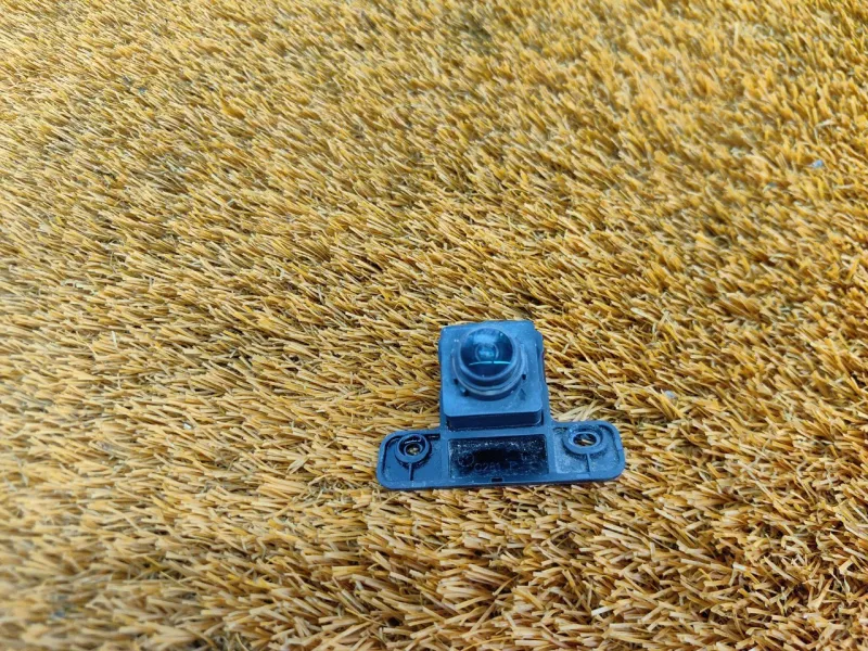 Камера переднего вида