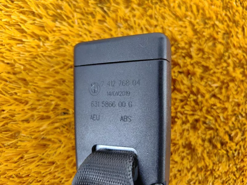 Ответная часть ремня безопасности