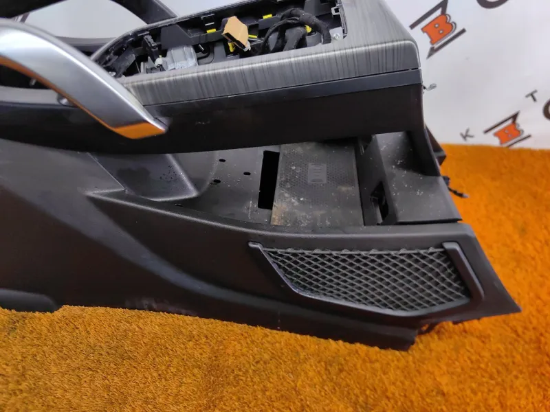 Консоль центральная