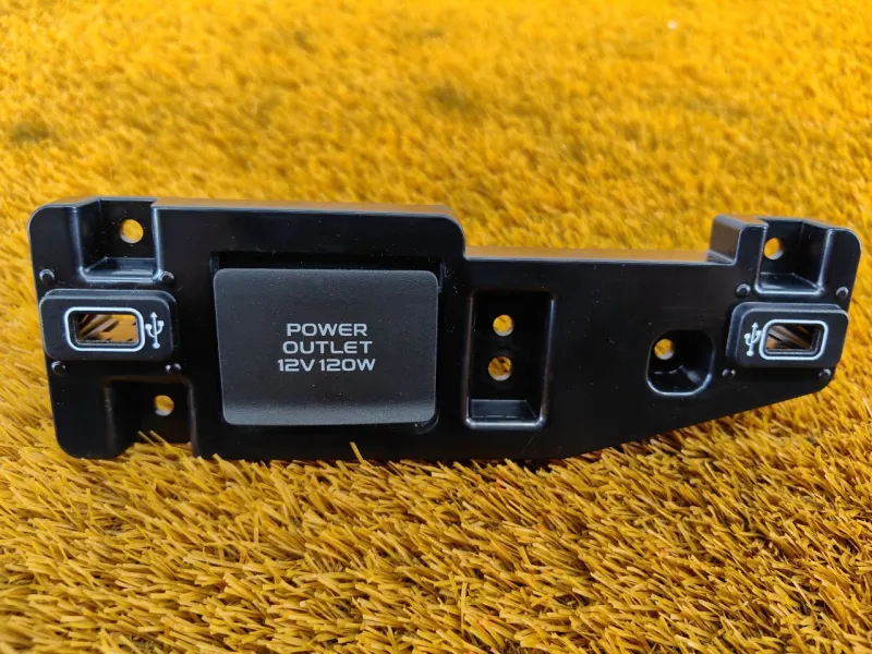 Накладка центральной консоли