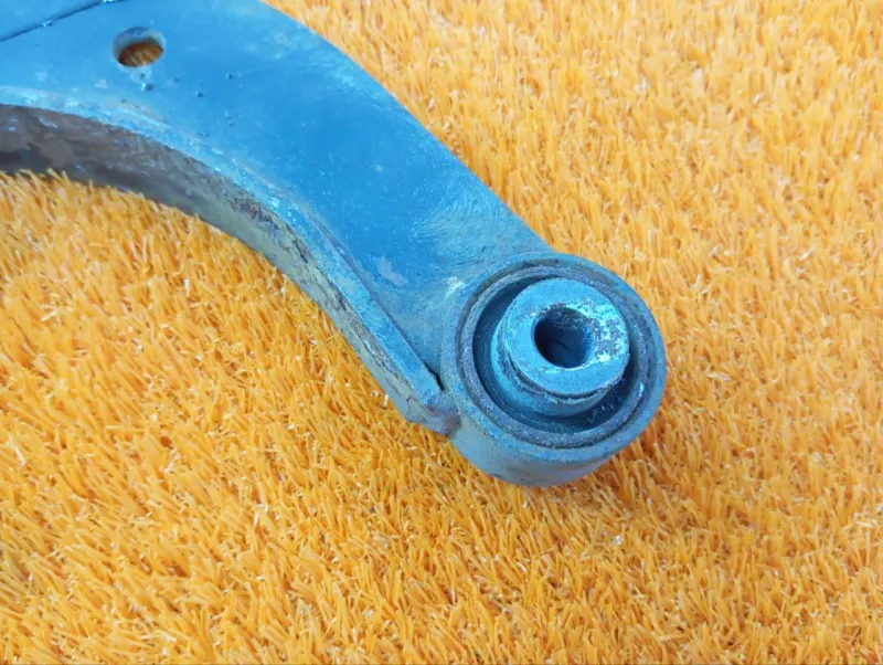 Рычаг подвески