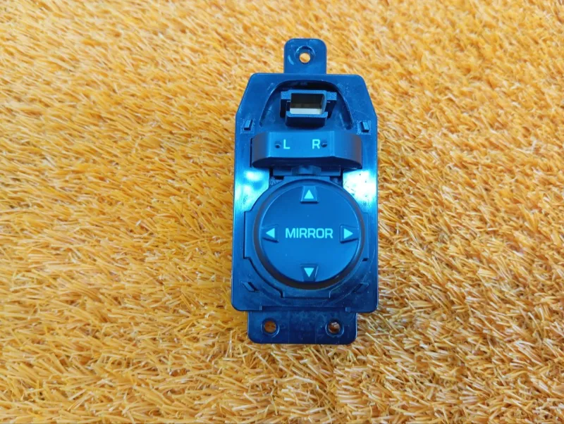 Блок управления зеркалами