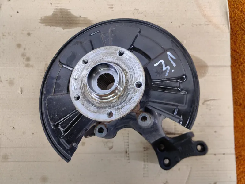 Кулак подвески