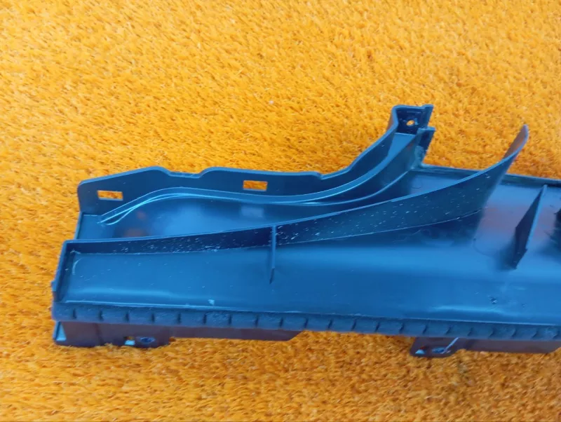 Воздуховод отопителя