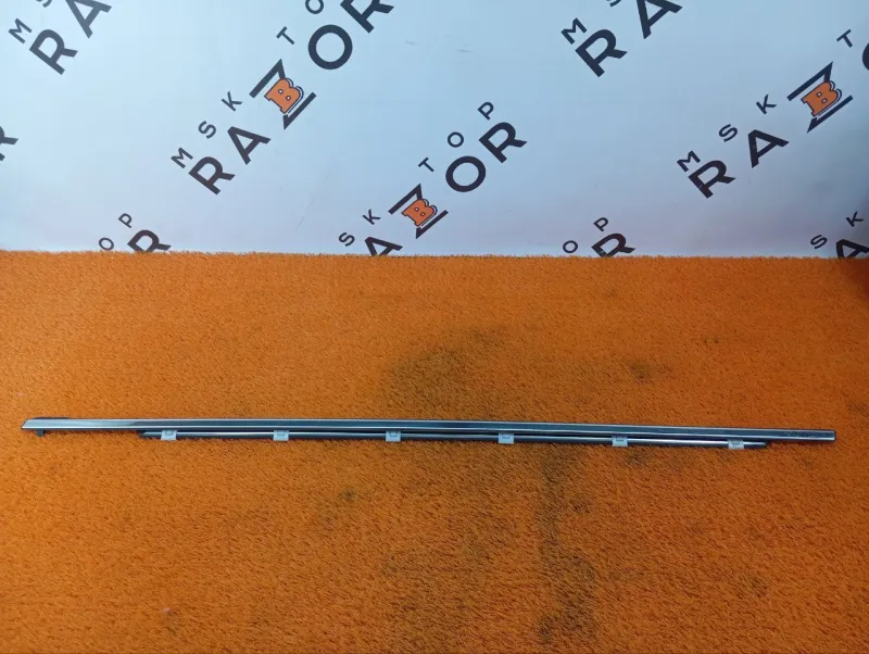 Молдинг стекла