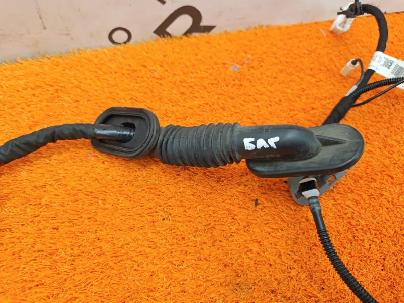 Электропроводка крышки багажника