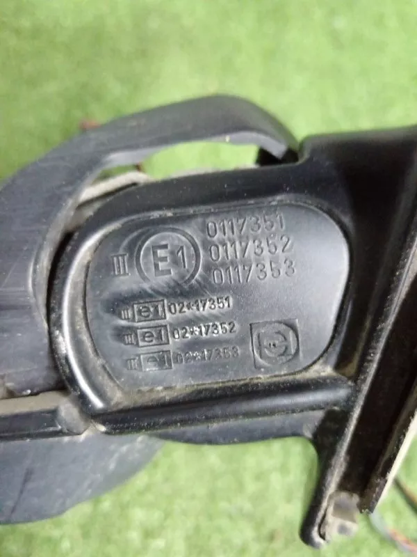 Зеркало боковое