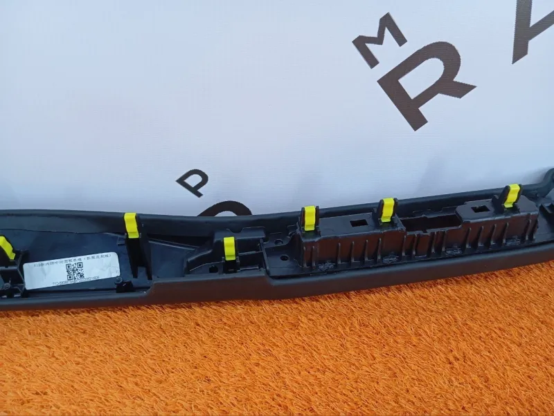 Накладка торпедо