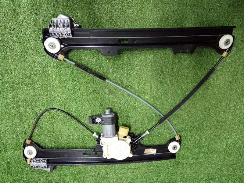 Стеклоподъемник BMW 5-Series 2006 51337184384 E60, передний правый