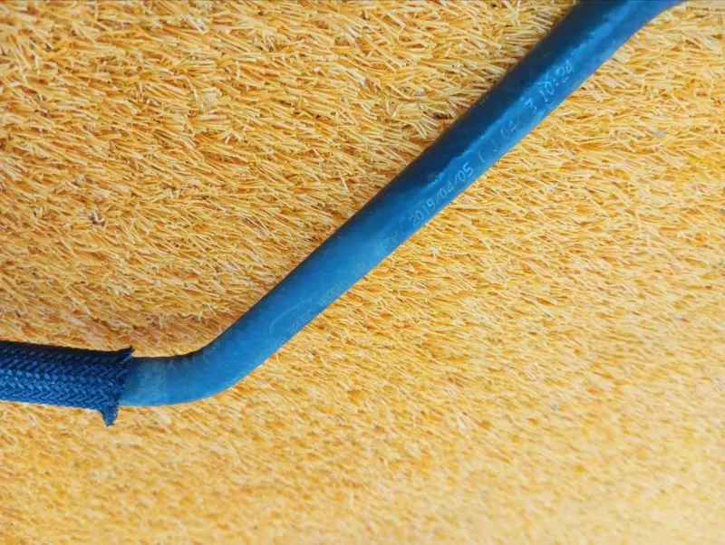 Трубка системы охлаждения